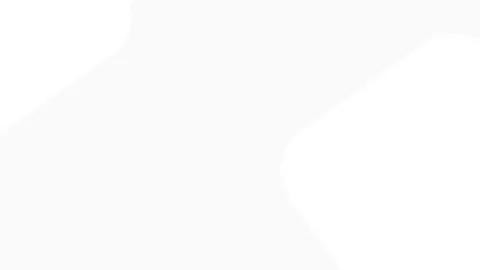 切尔西新赛季主场球衣曝光：黄色队徽亮蓝底色设计