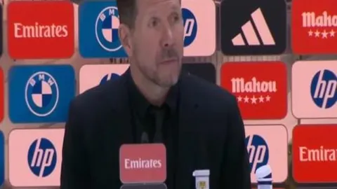 吉林省青少年乒乓球赛激情开战，首日对决亮点频现。