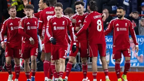 “凯恩神射萨内致命一击，拜仁战平莱比锡2-2精彩瞬间集锦”